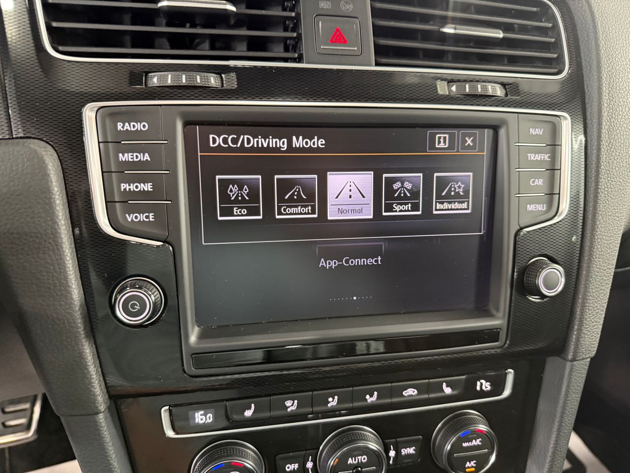 Imagen 115 del Volkswagen Golf en Auto Select Edition, Figueres