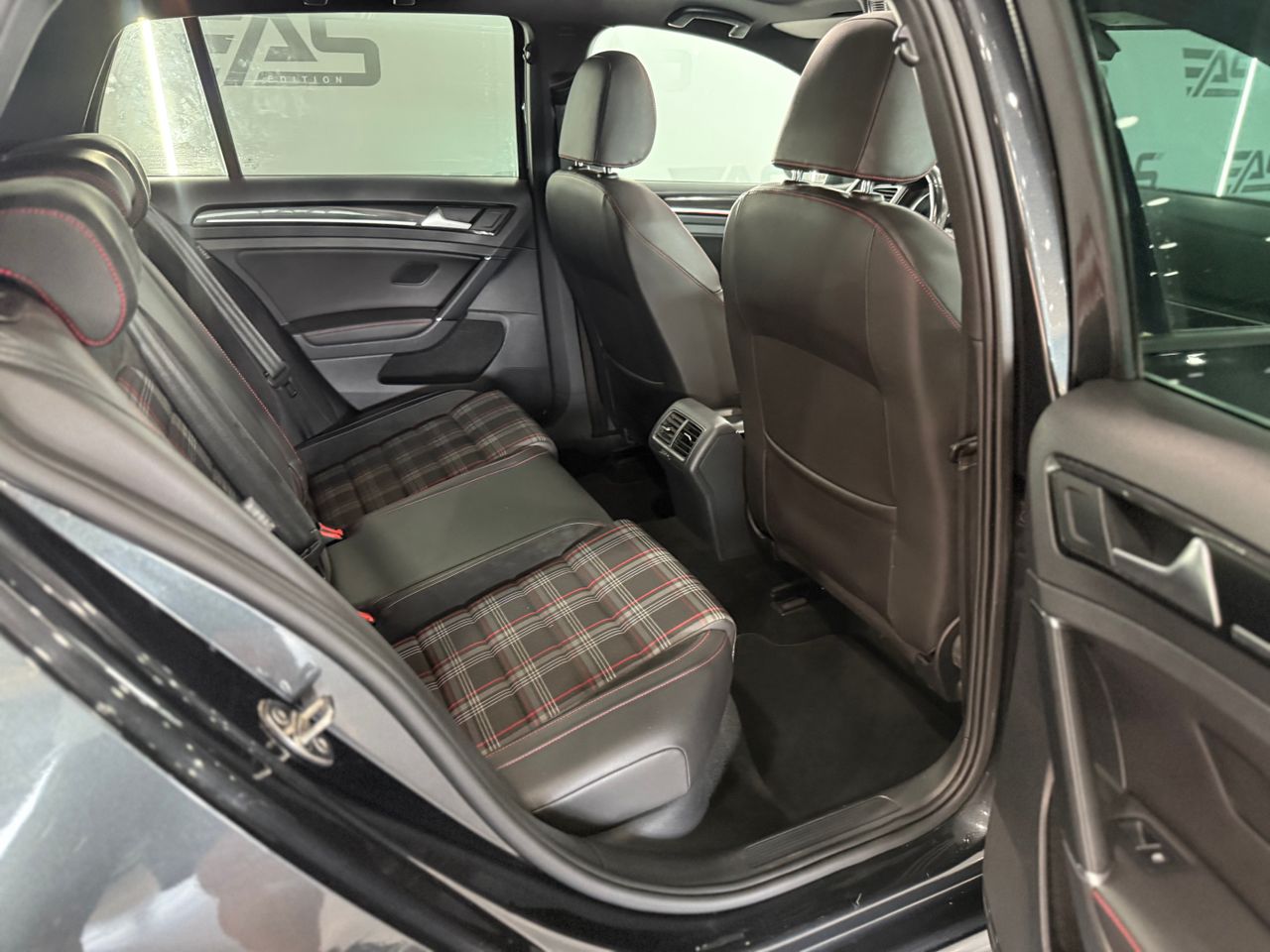 Imagen 153 del Volkswagen Golf en Auto Select Edition, Figueres