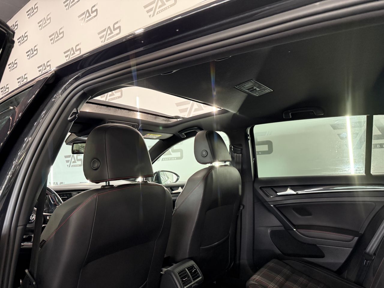 Imagen 88 del Volkswagen Golf en Auto Select Edition, Figueres