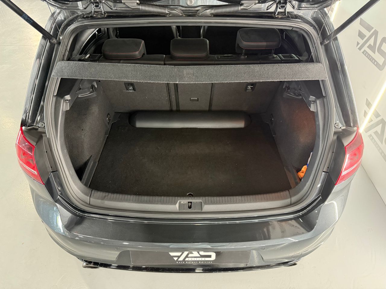 Imagen 60 del Volkswagen Golf en Auto Select Edition, Figueres