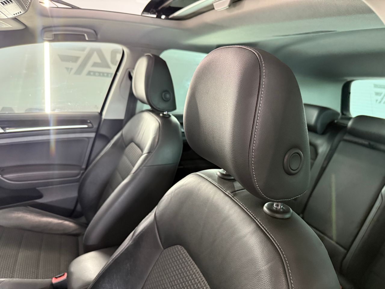 Imagen 112 del Volkswagen Golf en Auto Select Edition, Figueres