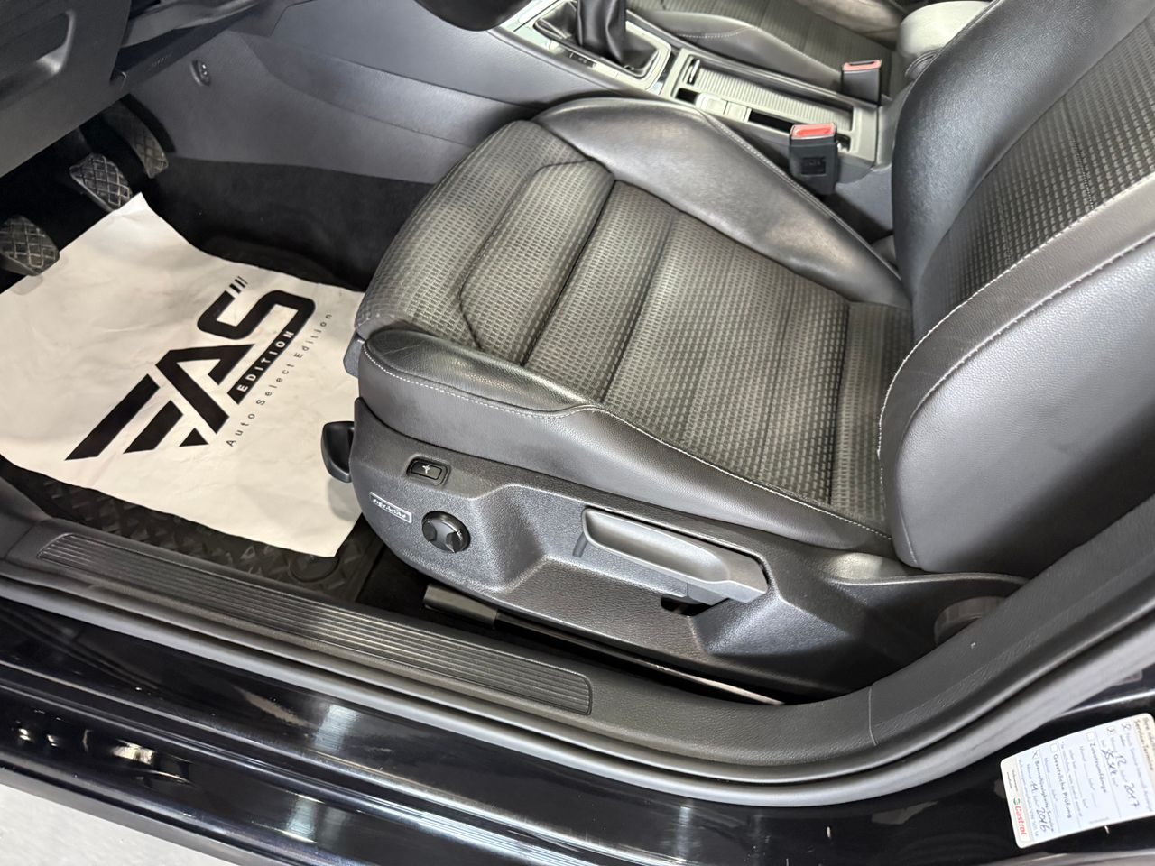 Imagen 115 del Volkswagen Golf en Auto Select Edition, Figueres