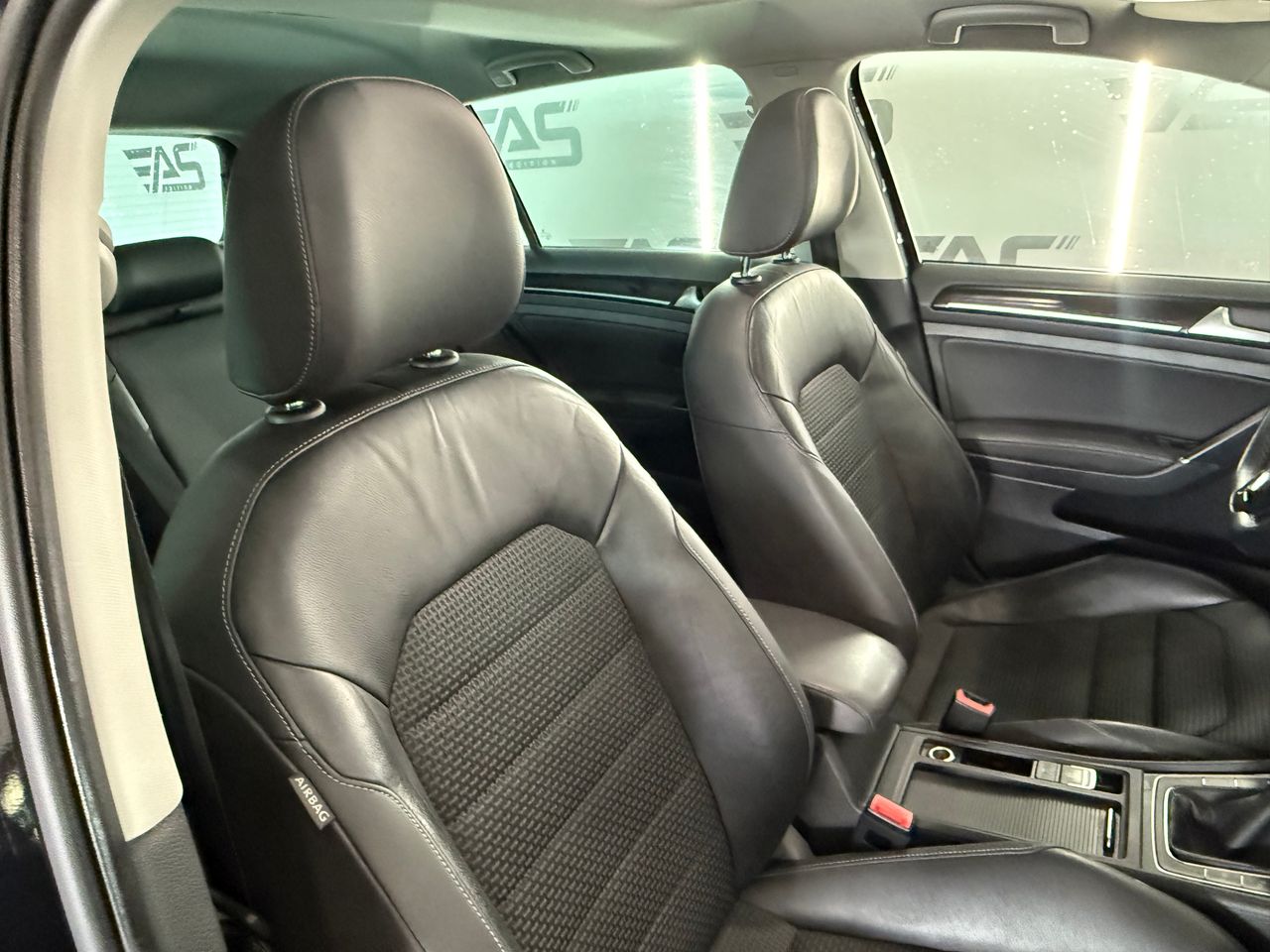 Imagen 81 del Volkswagen Golf en Auto Select Edition, Figueres