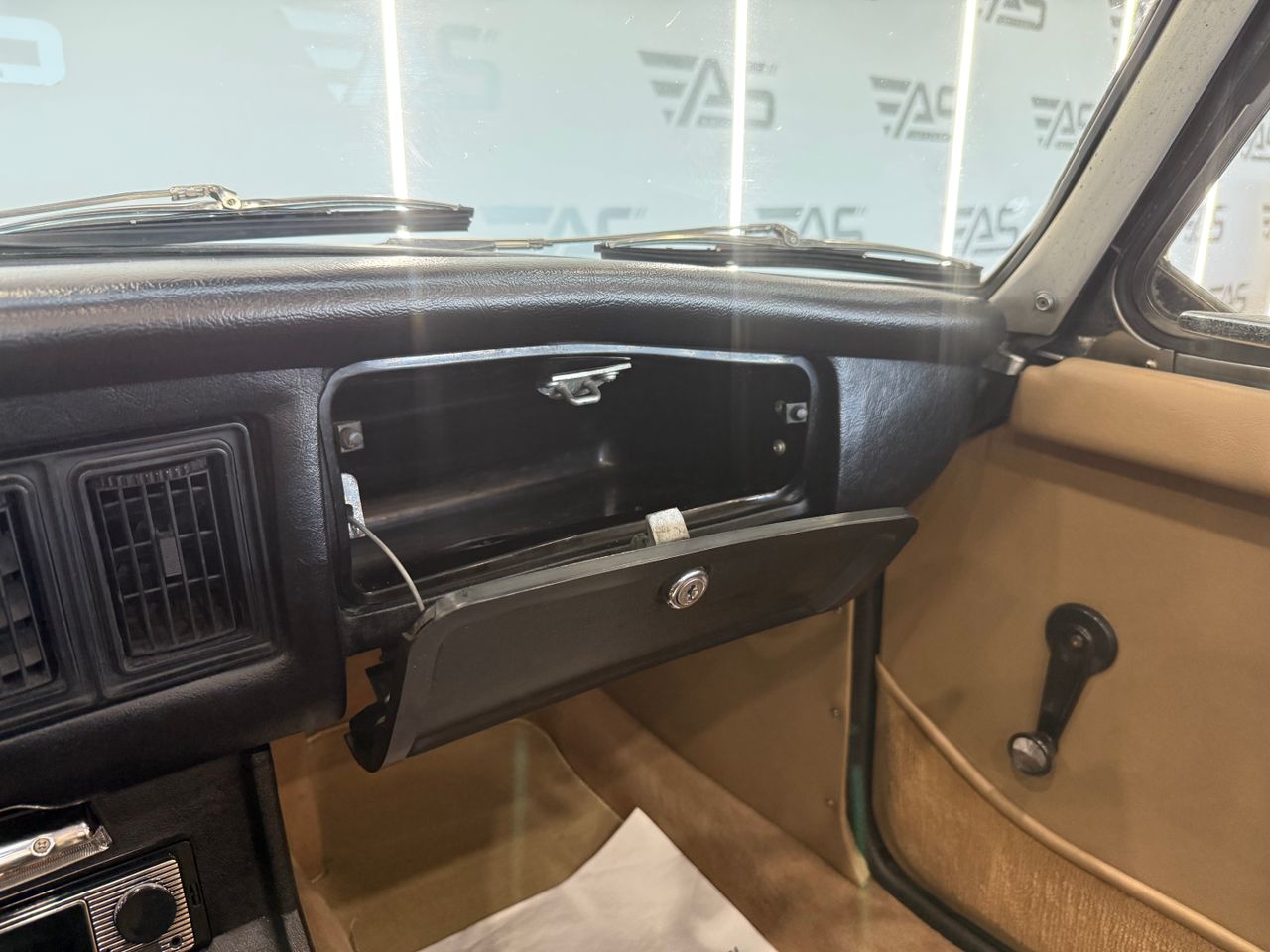 Imagen 168 del MG MGB Roadster en Auto Select Edition, Figueres