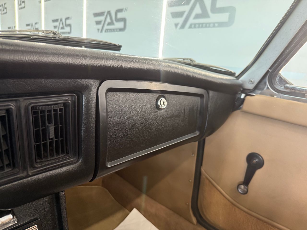 Imagen 149 del MG MGB Roadster en Auto Select Edition, Figueres