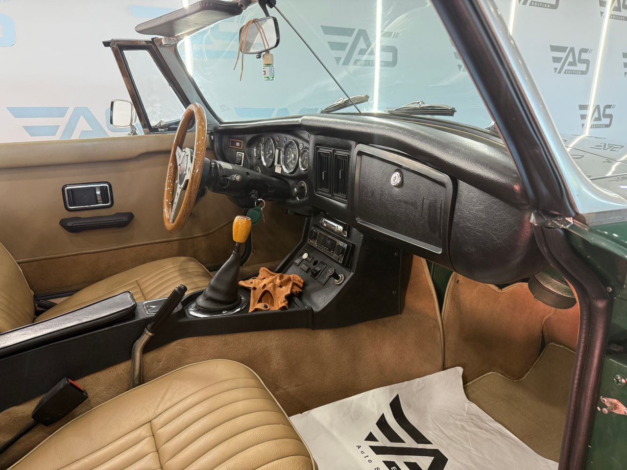 Imagen 180 del MG MGB Roadster en Auto Select Edition, Figueres