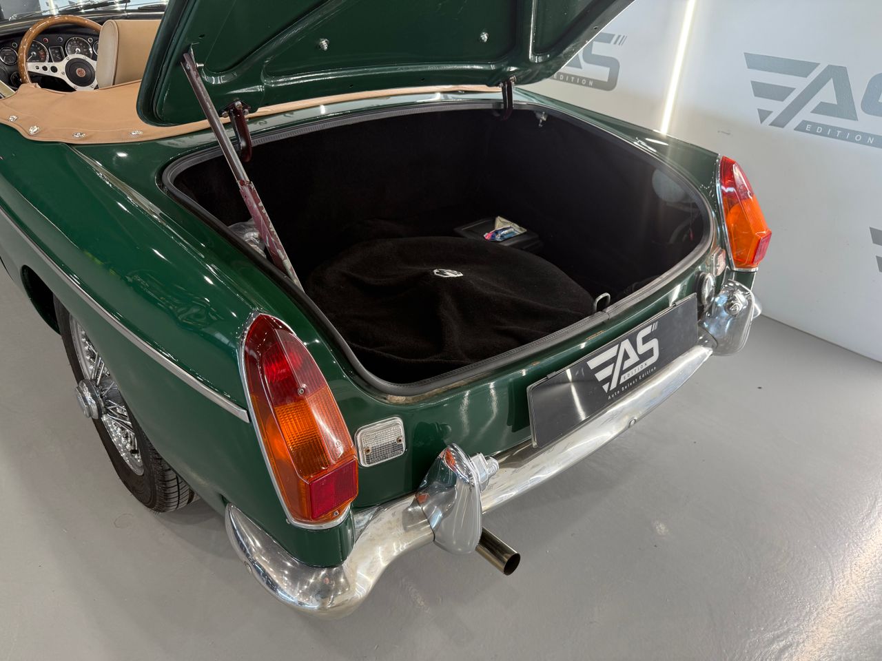 Imagen 107 del MG MGB Roadster en Auto Select Edition, Figueres