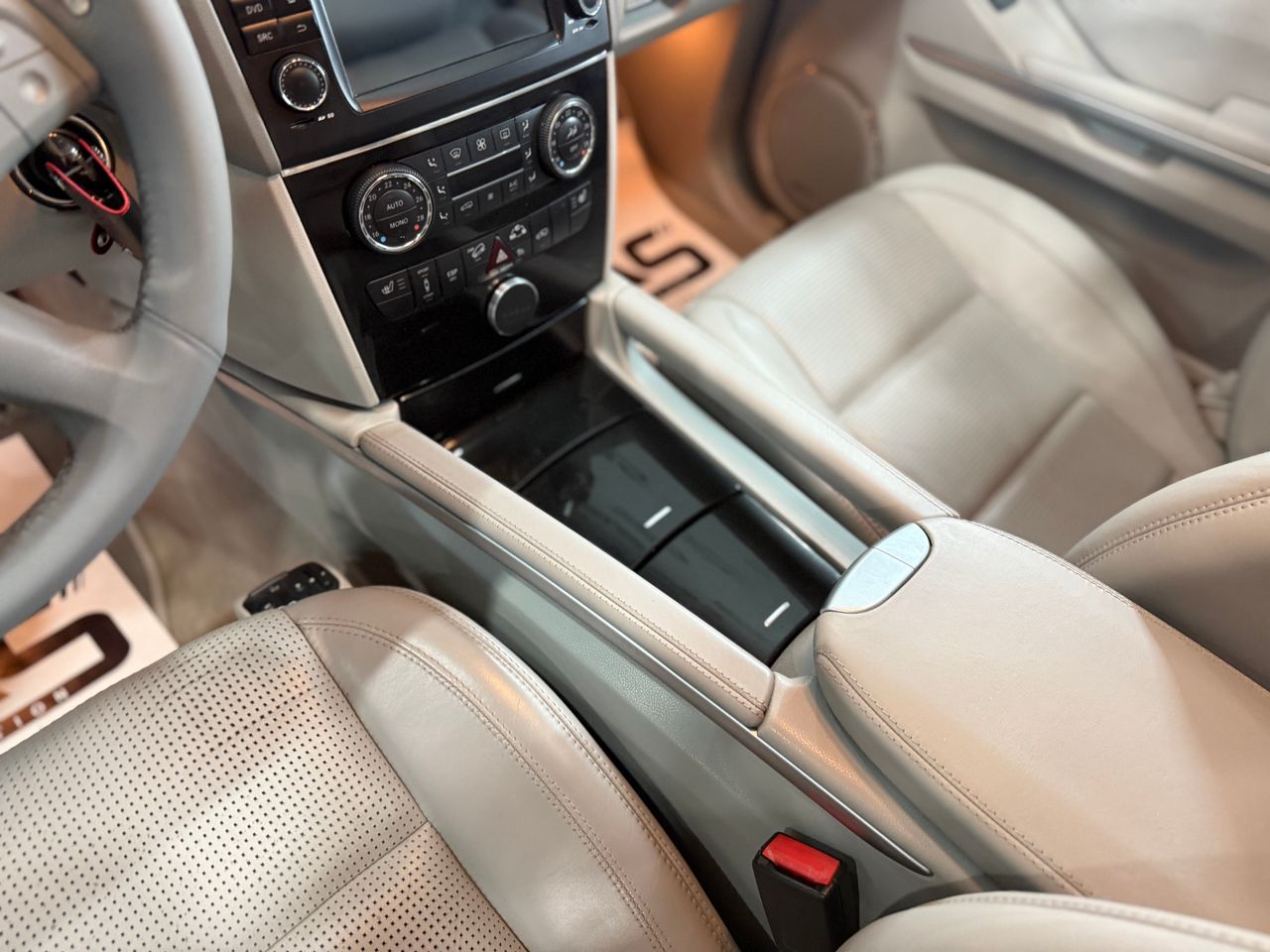 Imagen 277 del Mercedes Clase M en Auto Select Edition, Figueres