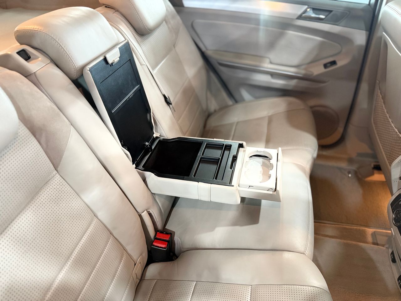 Imagen 213 del Mercedes Clase M en Auto Select Edition, Figueres