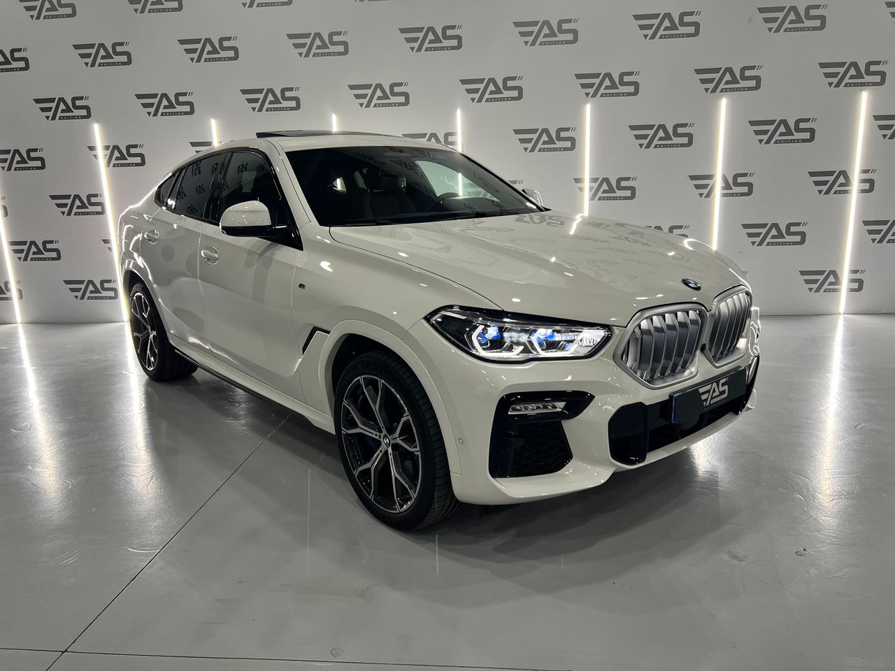 Foto bmw x6 2020 /