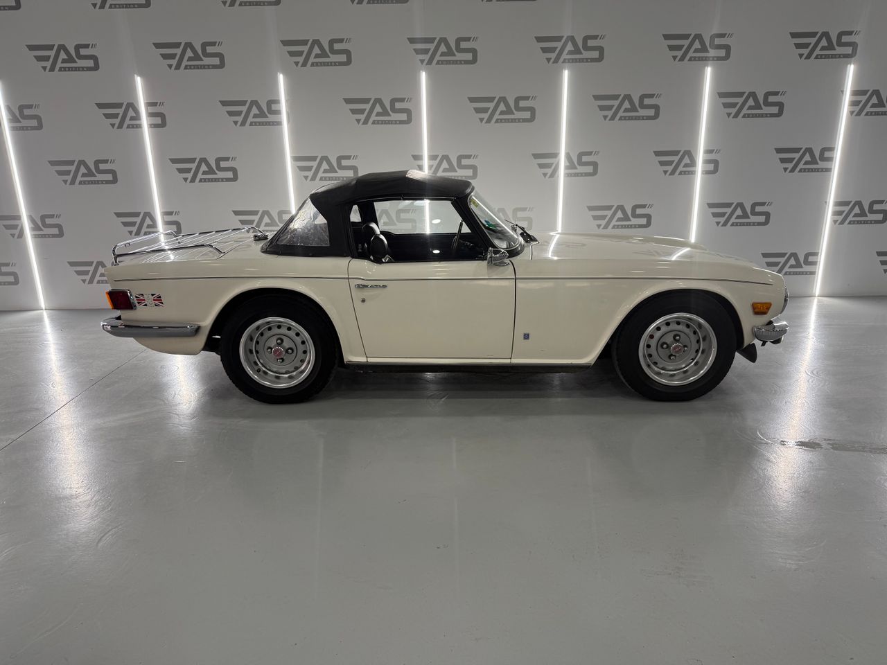 Imagen 218 del Triumph TR6 en Auto Select Edition, Figueres