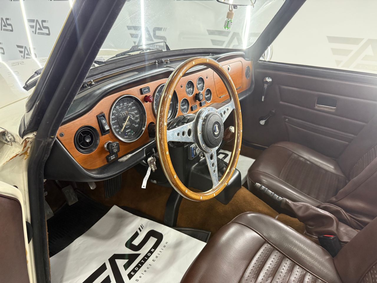 Imagen 152 del Triumph TR6 en Auto Select Edition, Figueres