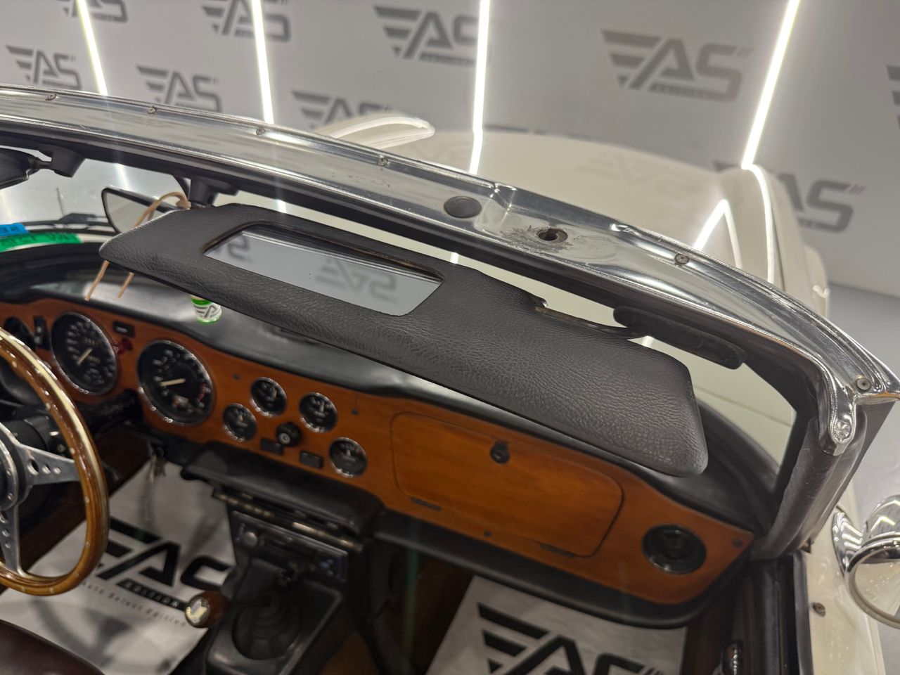 Imagen 185 del Triumph TR6 en Auto Select Edition, Figueres