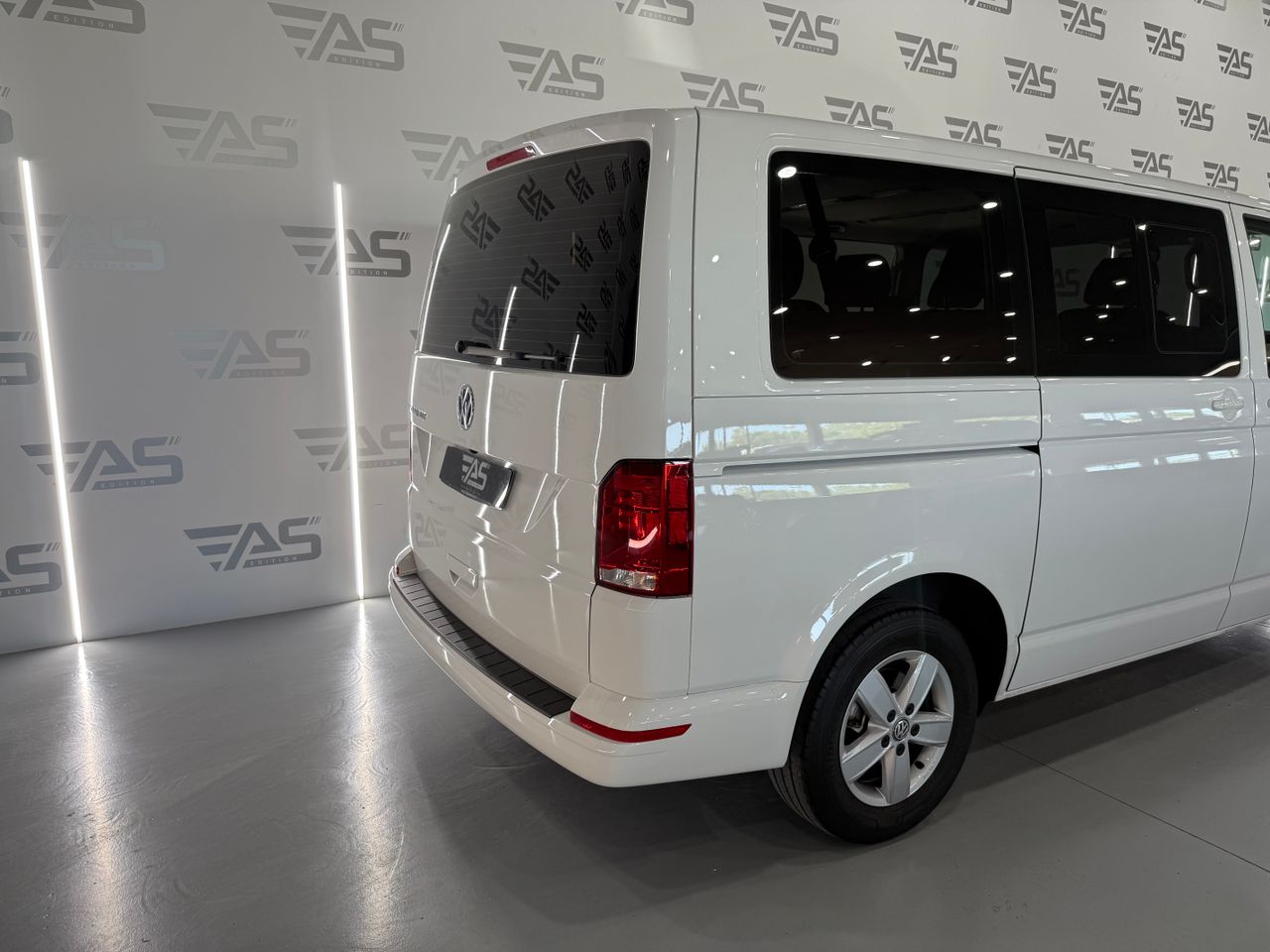 Imagen 36 del Volkswagen Caravelle en Auto Select Edition, Figueres