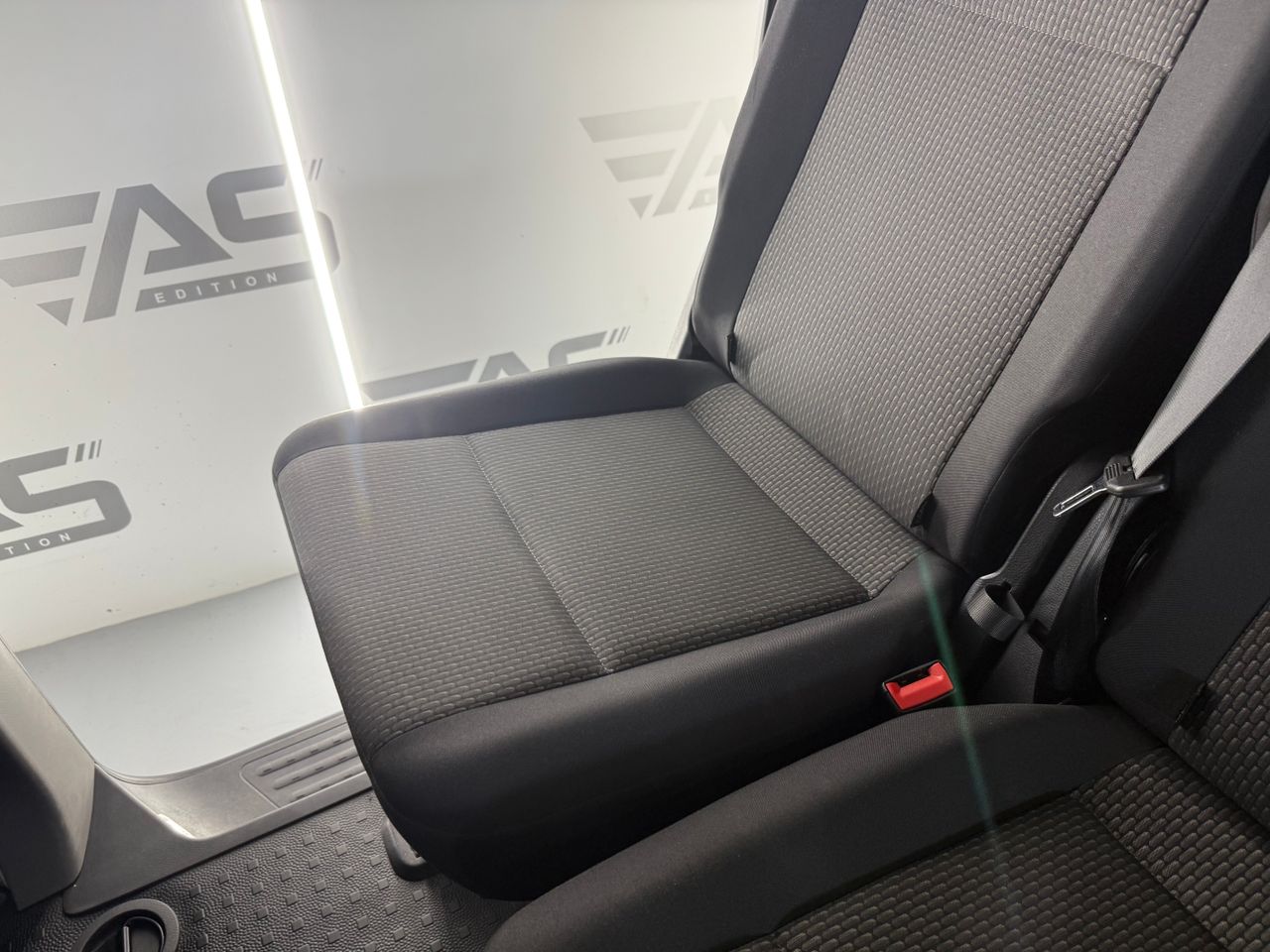Imagen 109 del Volkswagen Caravelle en Auto Select Edition, Figueres