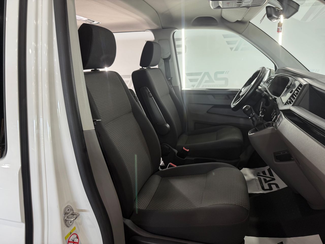 Imagen 195 del Volkswagen Caravelle en Auto Select Edition, Figueres