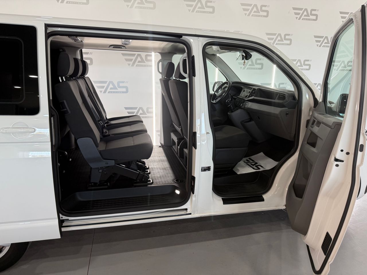 Imagen 201 del Volkswagen Caravelle en Auto Select Edition, Figueres