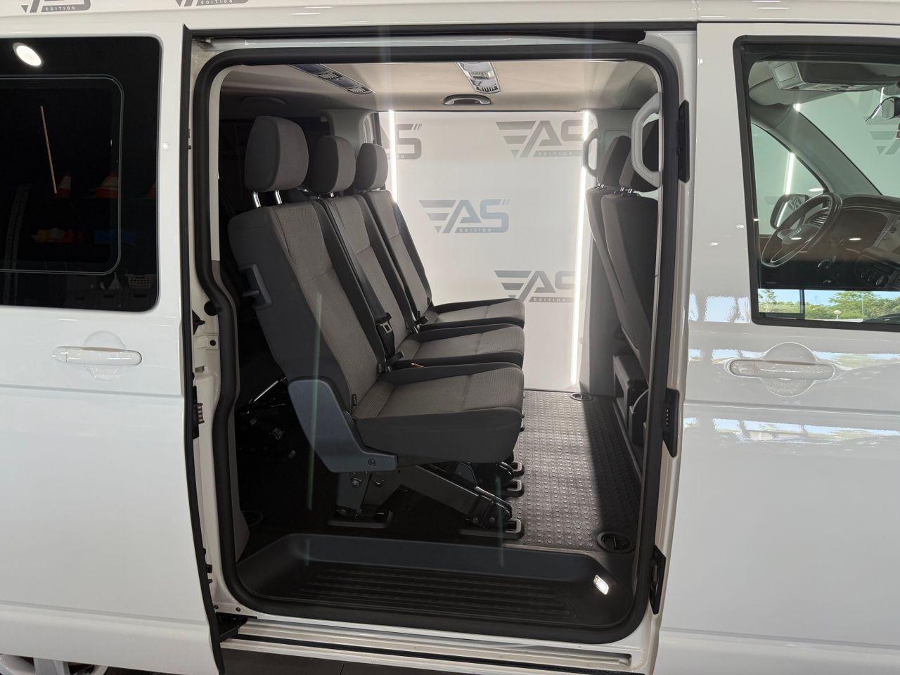 Imagen 199 del Volkswagen Caravelle en Auto Select Edition, Figueres
