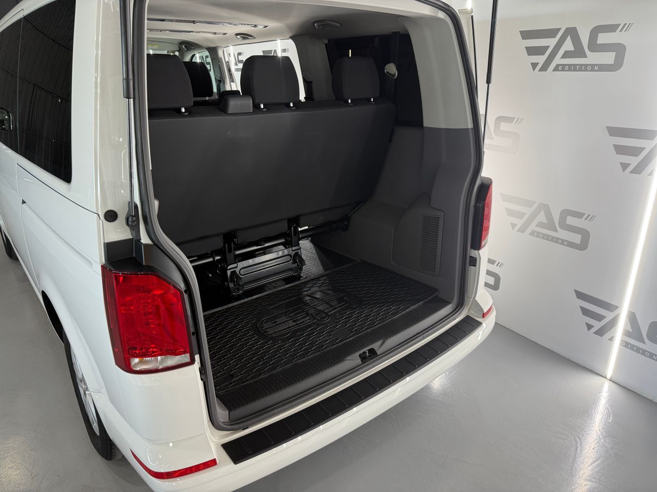 Imagen 77 del Volkswagen Caravelle en Auto Select Edition, Figueres