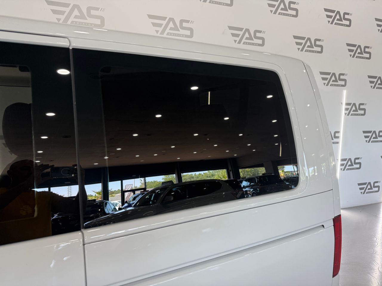 Imagen 33 del Volkswagen Caravelle en Auto Select Edition, Figueres