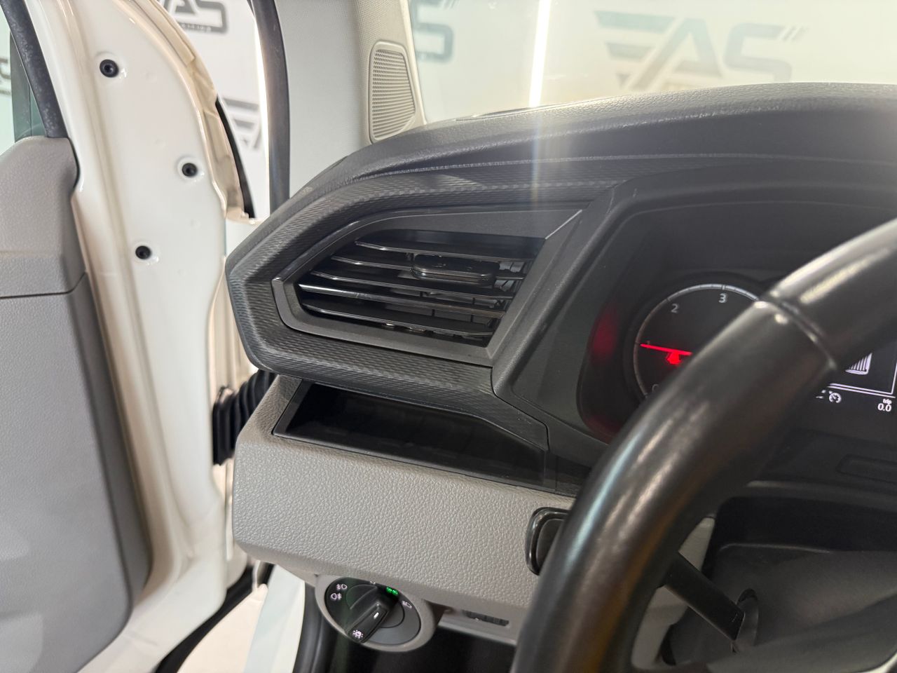 Imagen 172 del Volkswagen Caravelle en Auto Select Edition, Figueres