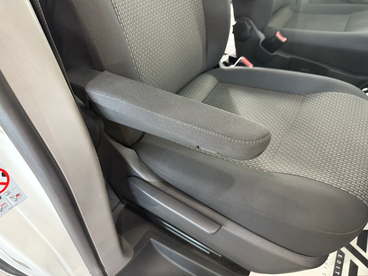 Imagen 196 del Volkswagen Caravelle en Auto Select Edition, Figueres