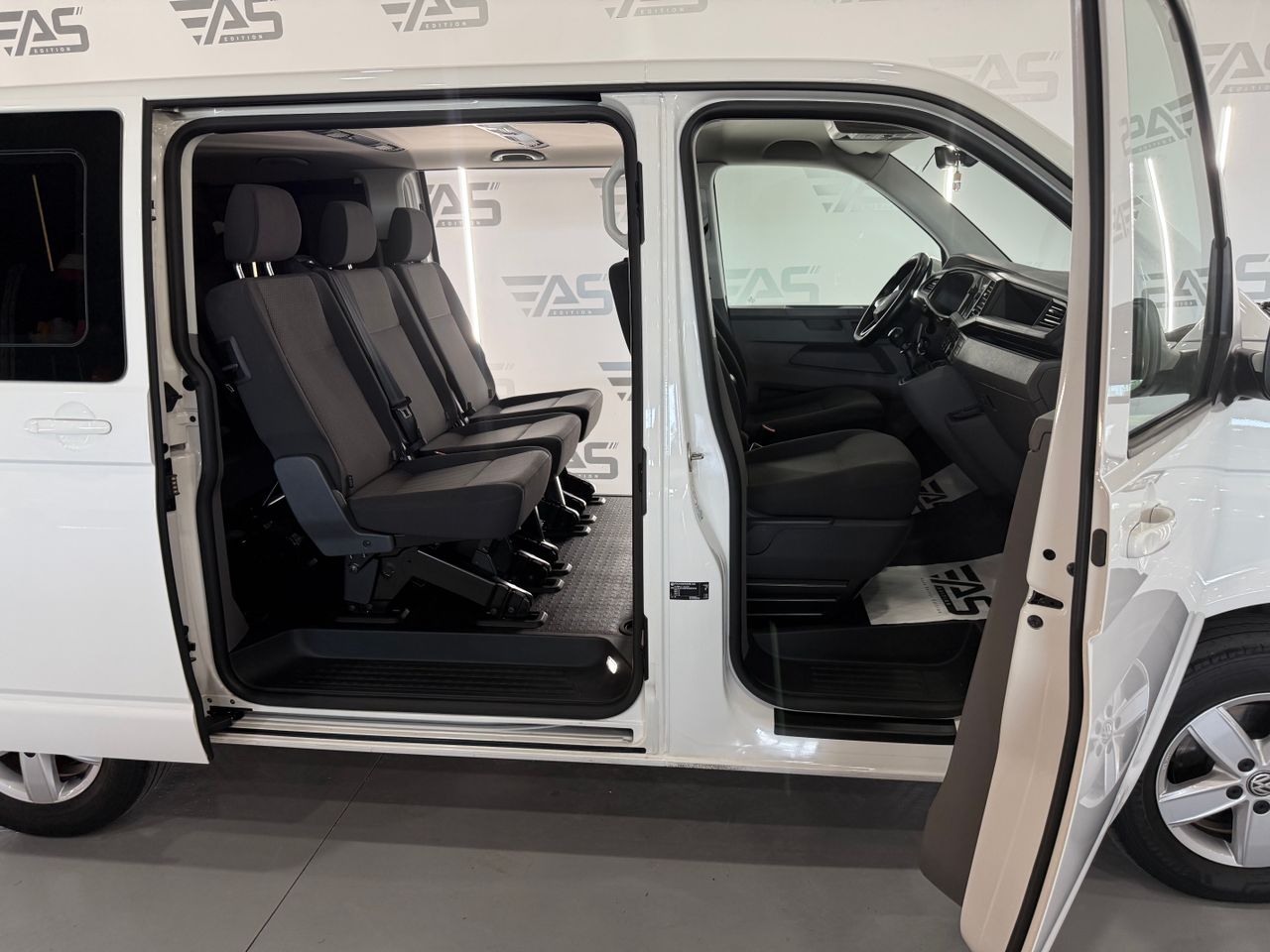 Imagen 202 del Volkswagen Caravelle en Auto Select Edition, Figueres