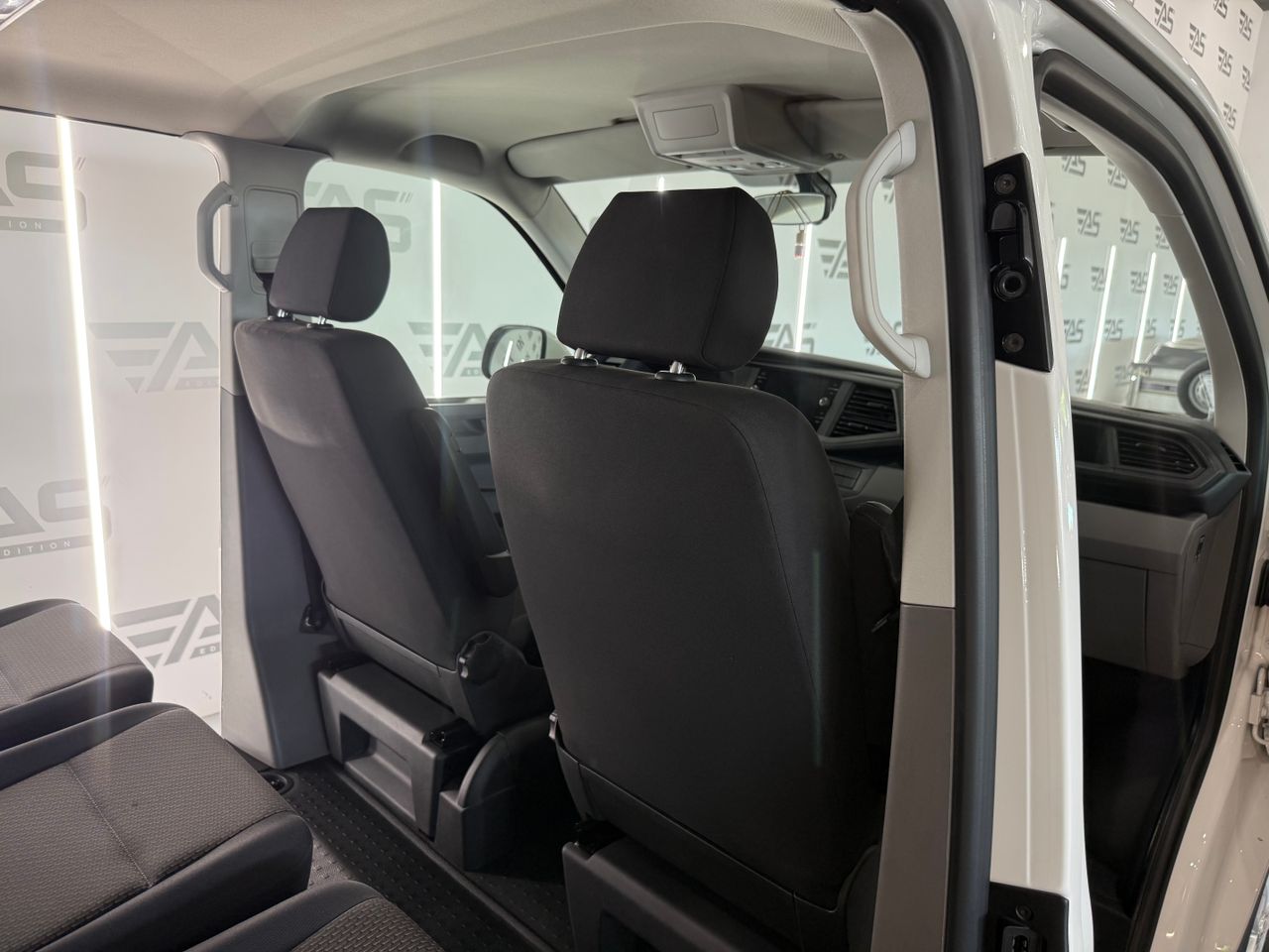 Imagen 207 del Volkswagen Caravelle en Auto Select Edition, Figueres