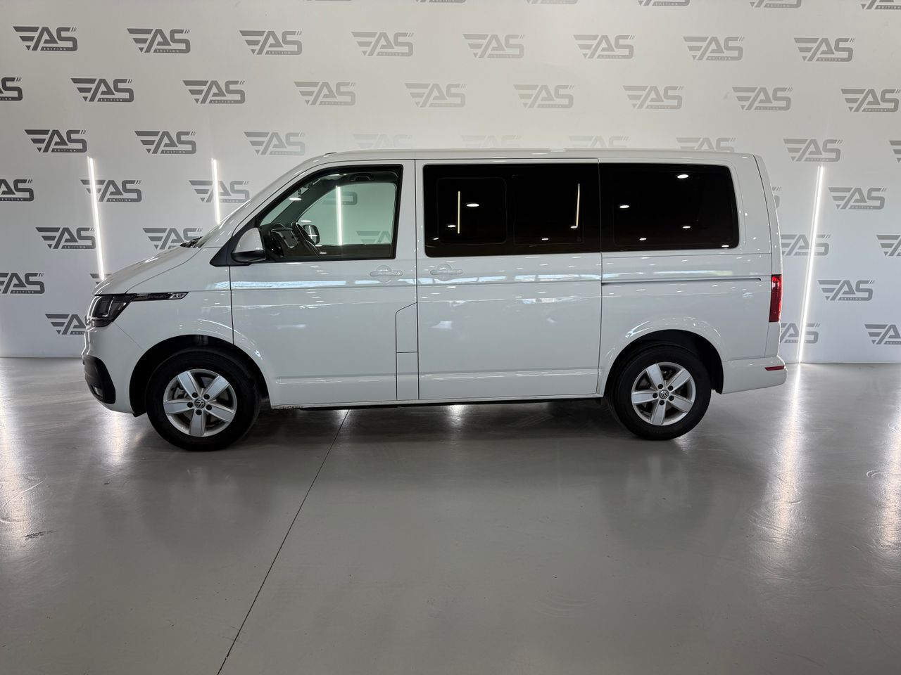 Imagen 6 del Volkswagen Caravelle en Auto Select Edition, Figueres