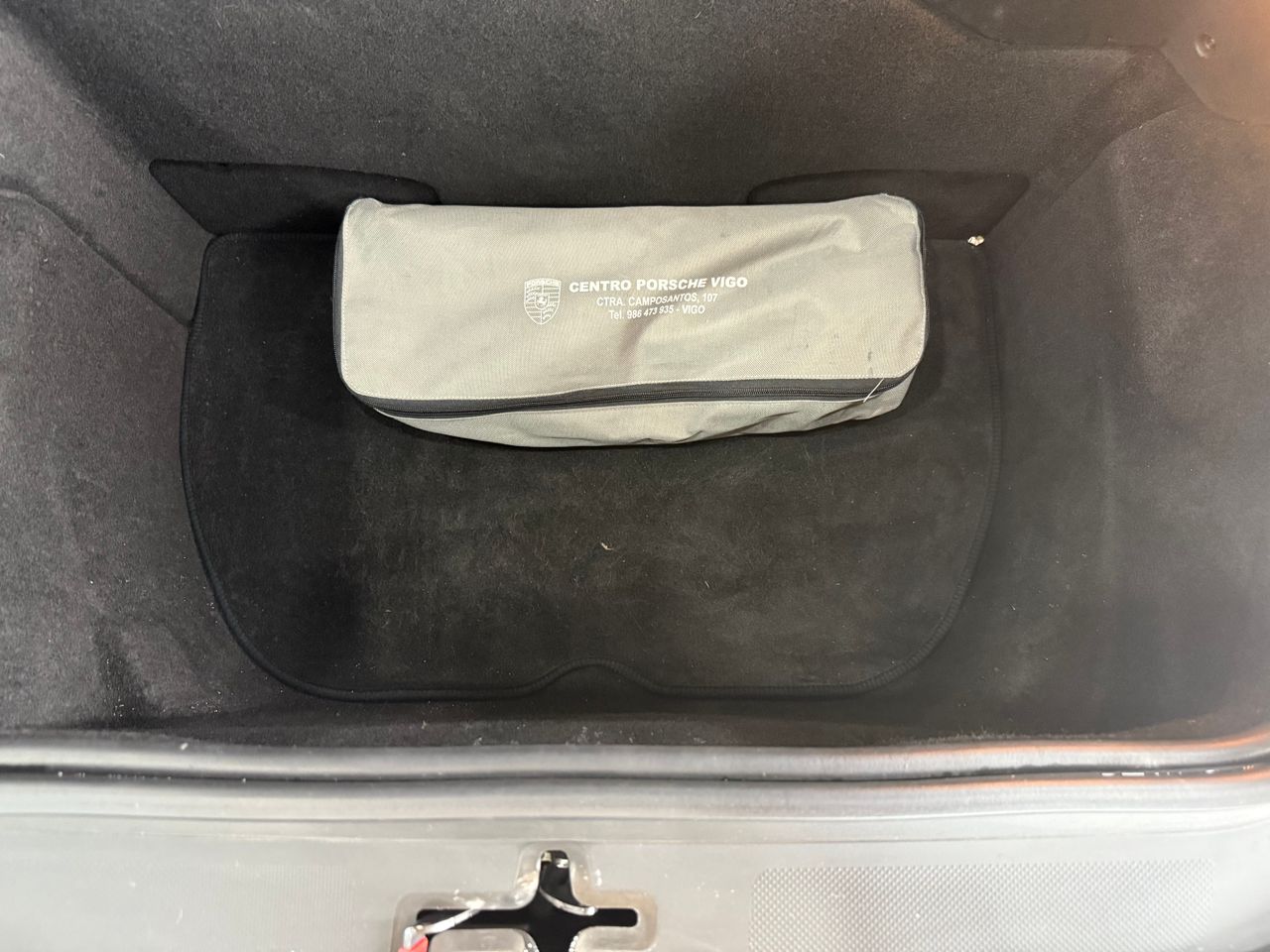 Imagen 100 del Porsche 911 en Auto Select Edition, Figueres
