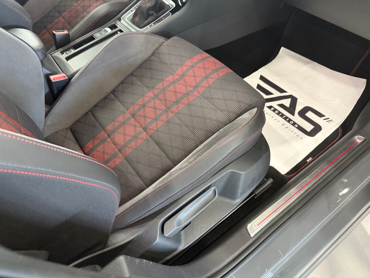 Imagen 89 del Volkswagen Golf en Auto Select Edition, Figueres