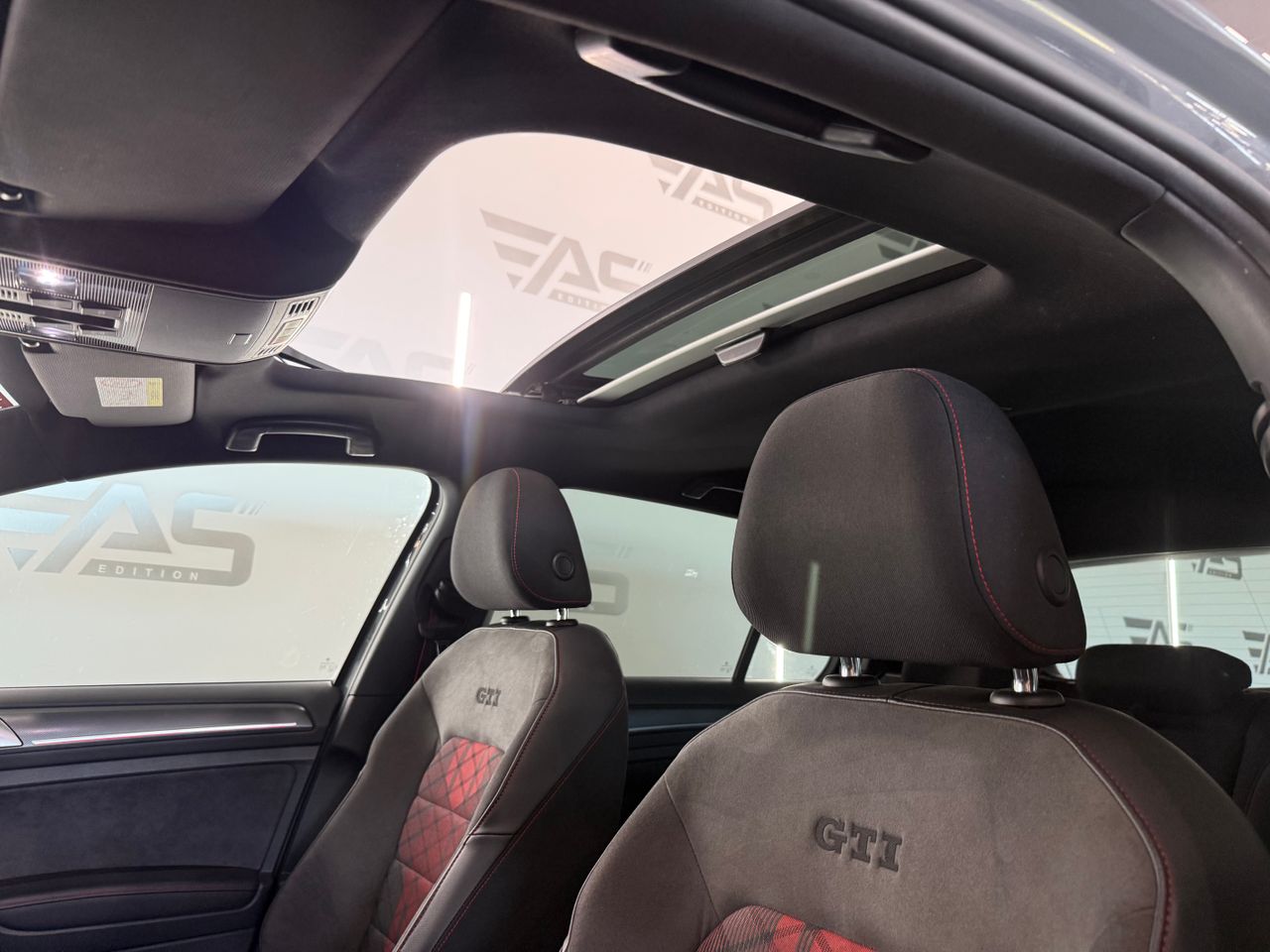 Imagen 128 del Volkswagen Golf en Auto Select Edition, Figueres