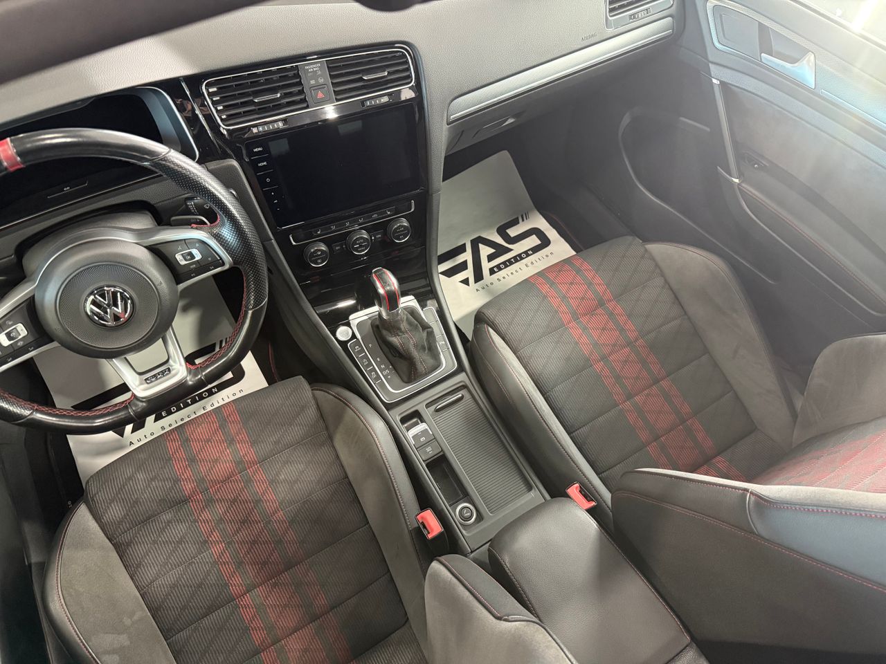 Imagen 107 del Volkswagen Golf en Auto Select Edition, Figueres