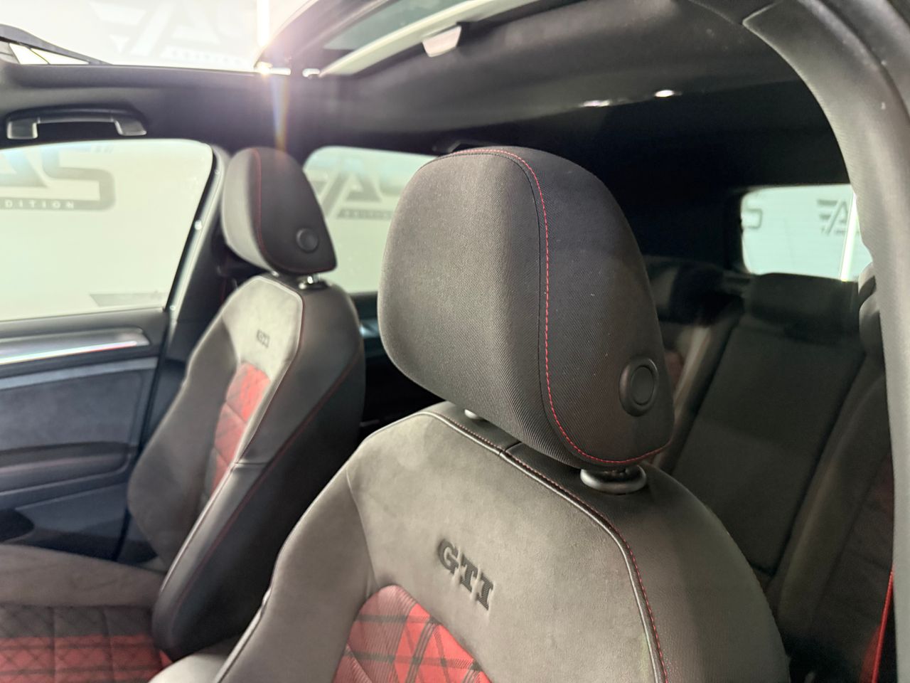 Imagen 129 del Volkswagen Golf en Auto Select Edition, Figueres