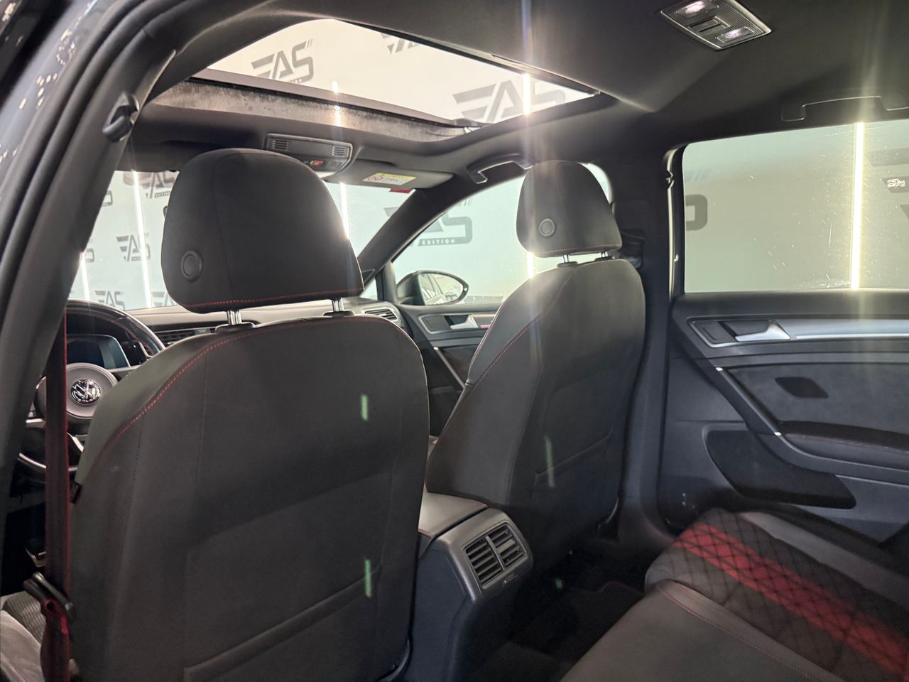Imagen 112 del Volkswagen Golf en Auto Select Edition, Figueres