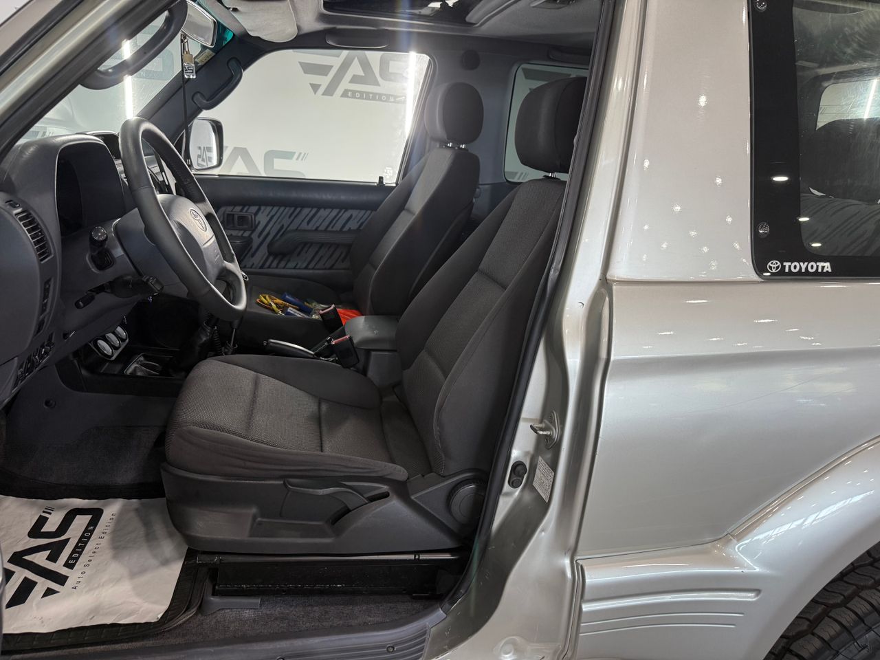 Imagen 124 del Toyota Land Cruiser en Auto Select Edition, Figueres