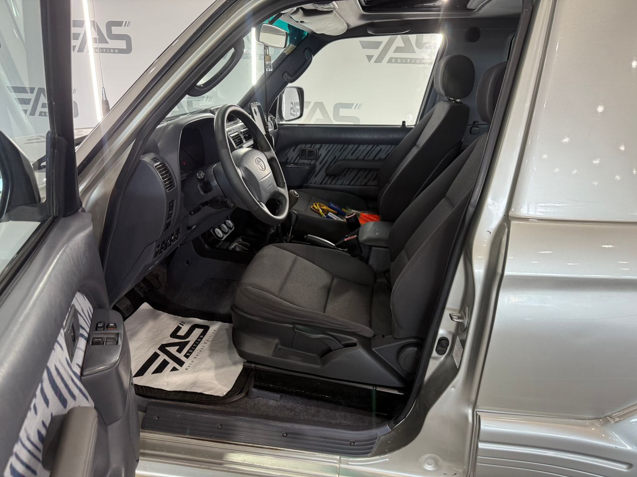 Imagen 123 del Toyota Land Cruiser en Auto Select Edition, Figueres