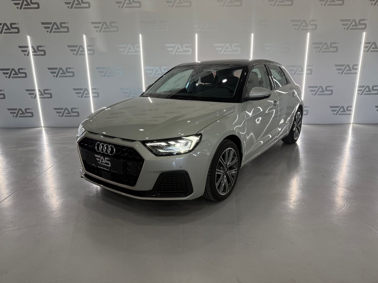 Audi A1 Sportback Adrenalin 30 TFSI 81kW S tron – REESTRENO !!!