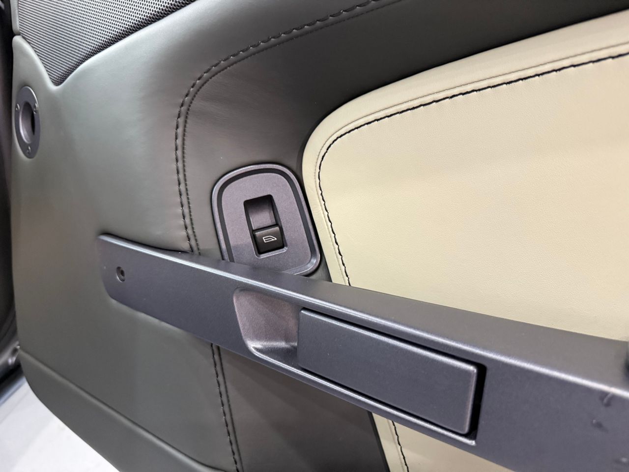 Imagen 95 del Aston martin V8 Vantage en Auto Select Edition, Figueres
