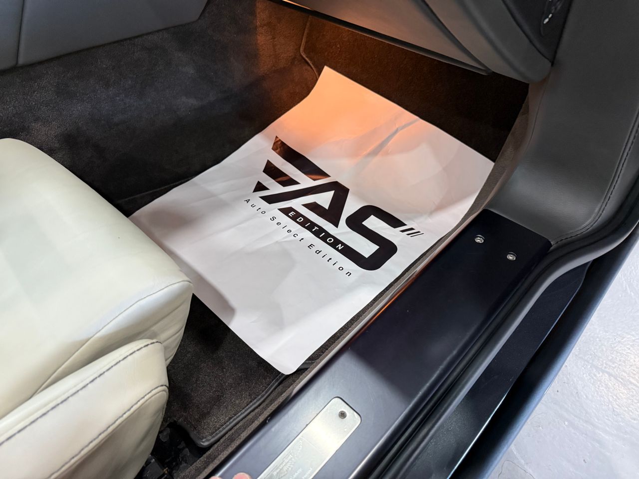 Imagen 128 del Aston martin V8 Vantage en Auto Select Edition, Figueres