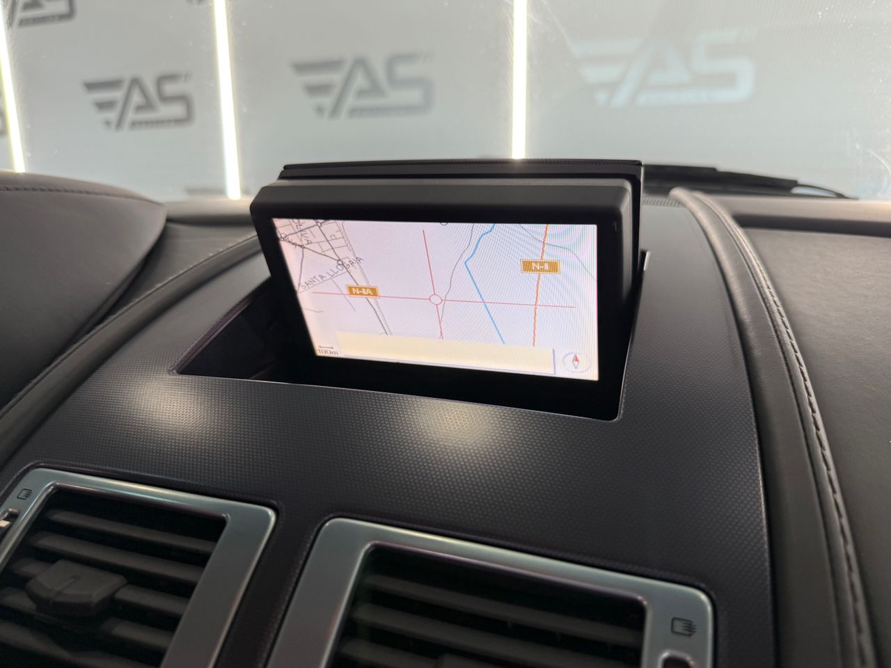 Imagen 92 del Aston martin V8 Vantage en Auto Select Edition, Figueres