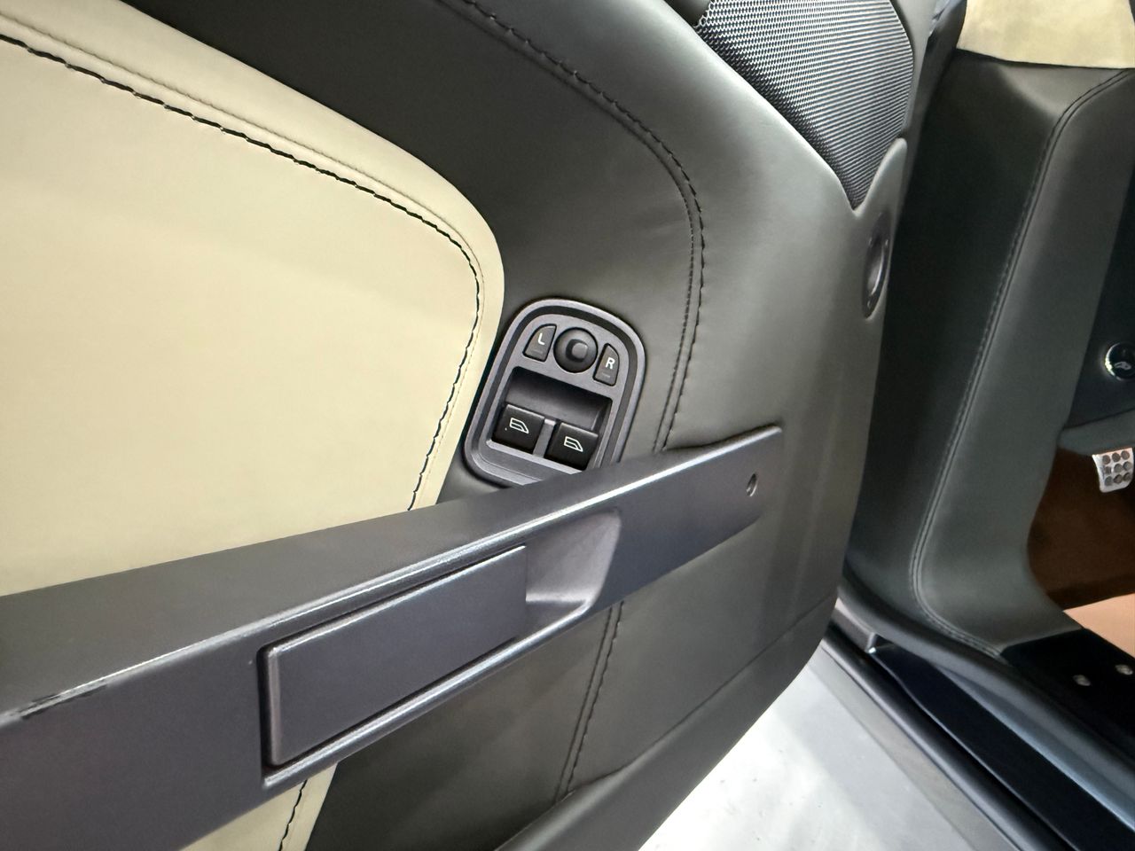 Imagen 132 del Aston martin V8 Vantage en Auto Select Edition, Figueres