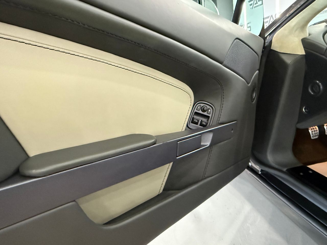 Imagen 131 del Aston martin V8 Vantage en Auto Select Edition, Figueres
