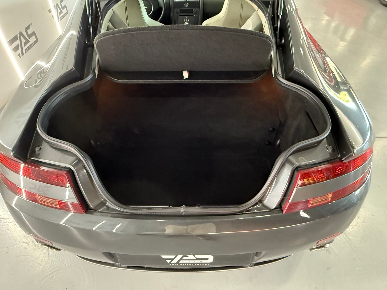 Imagen 83 del Aston martin V8 Vantage en Auto Select Edition, Figueres