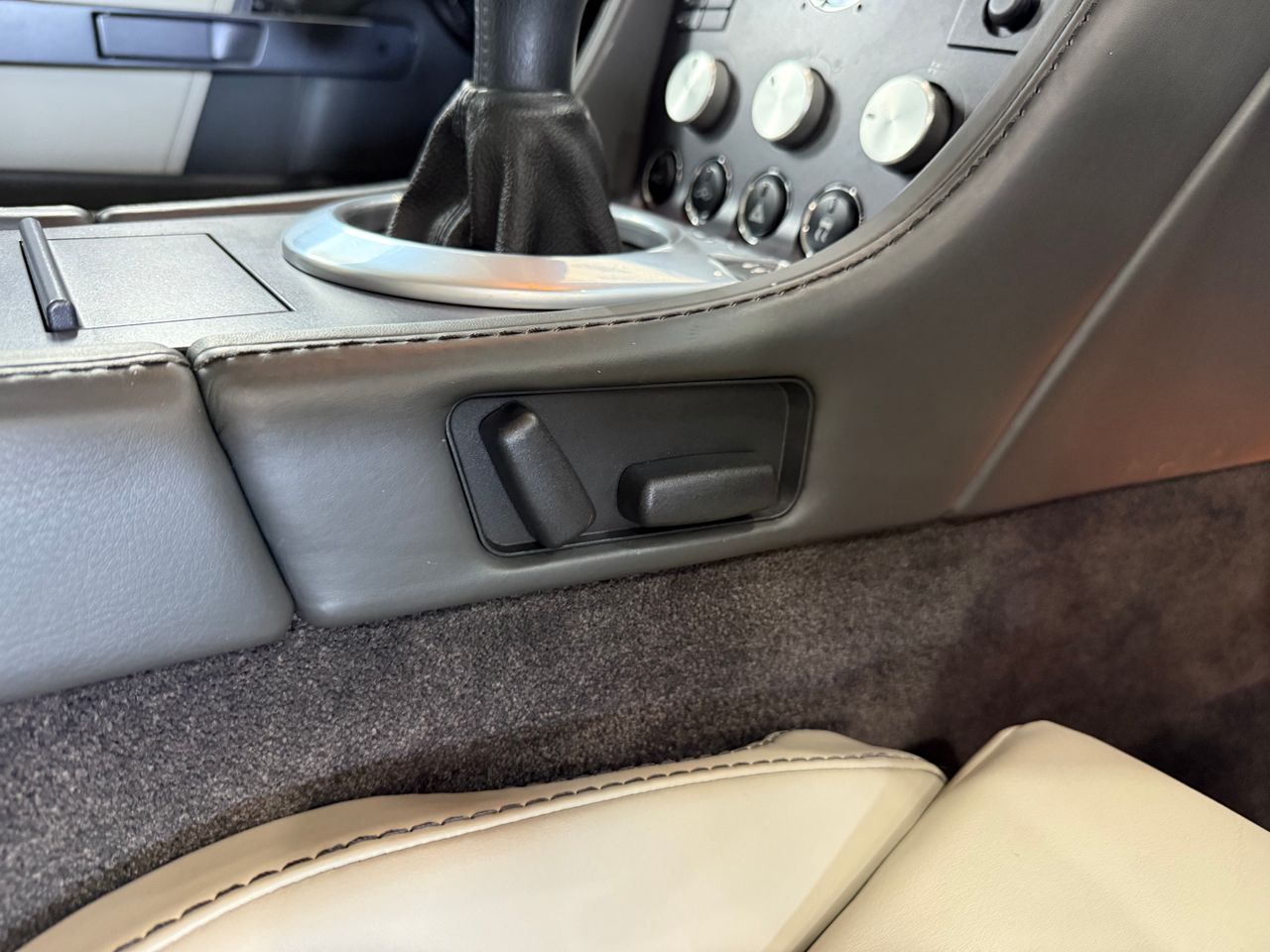 Imagen 116 del Aston martin V8 Vantage en Auto Select Edition, Figueres