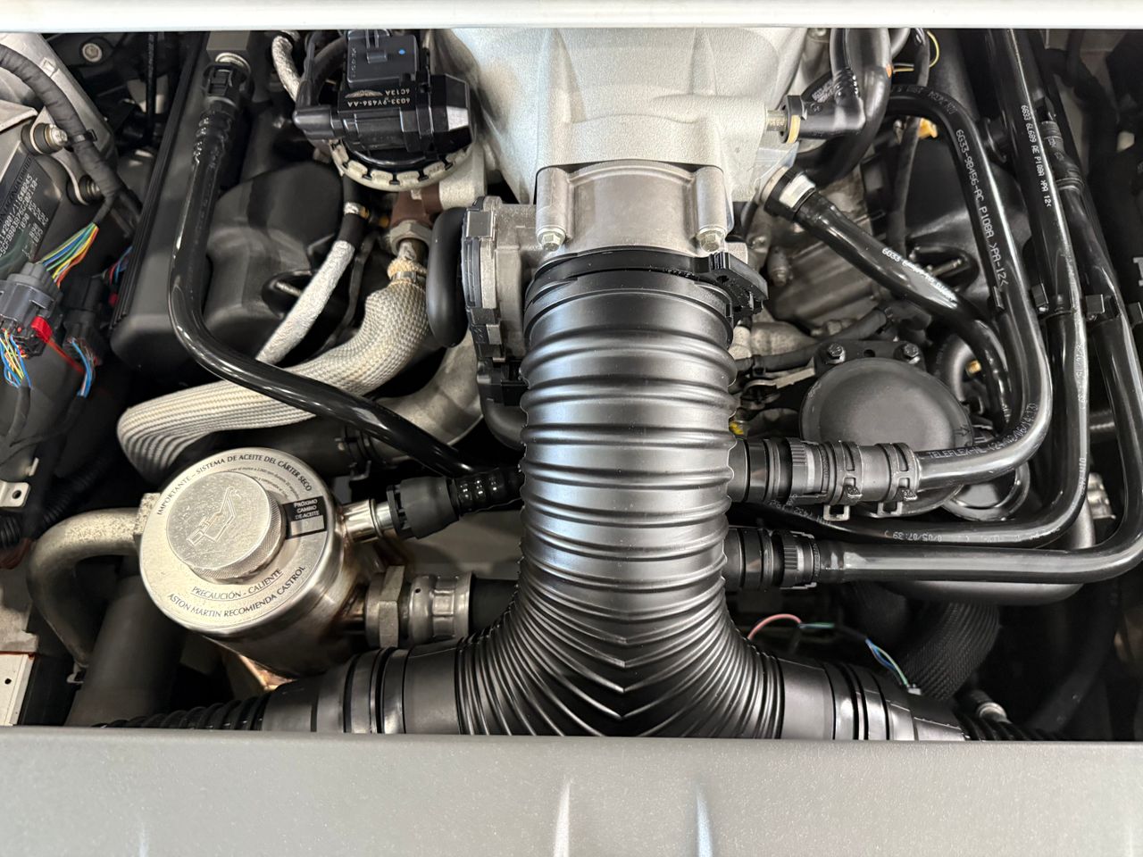 Imagen 66 del Aston martin V8 Vantage en Auto Select Edition, Figueres