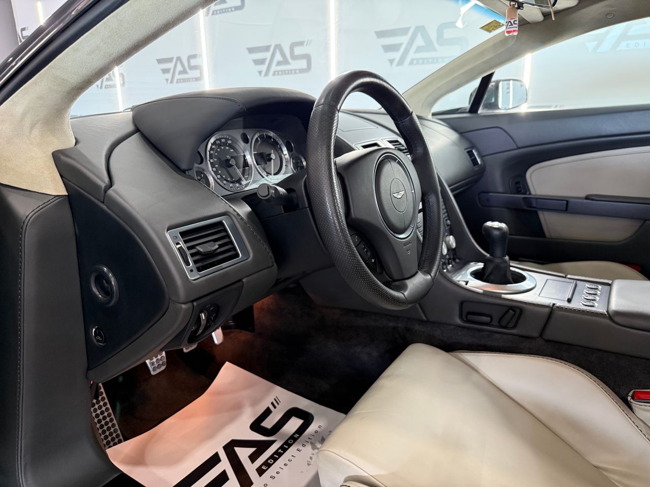 Imagen 141 del Aston martin V8 Vantage en Auto Select Edition, Figueres