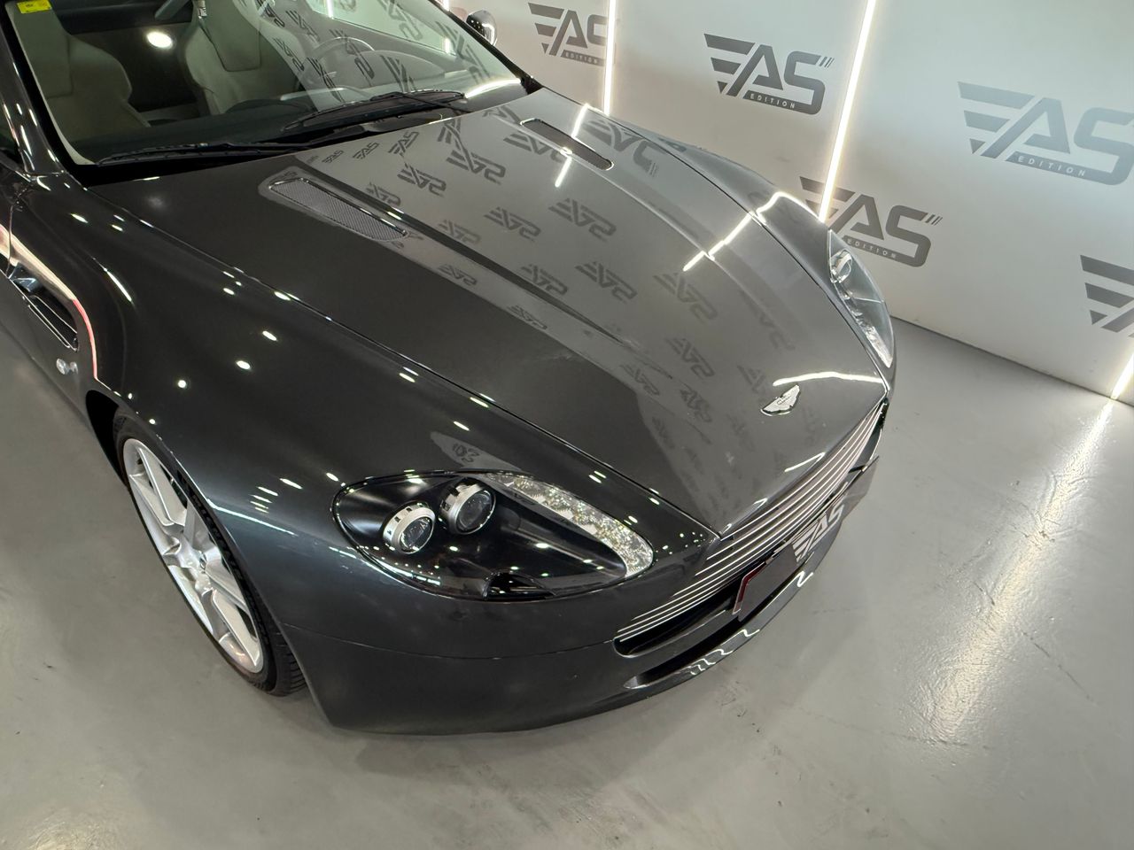 Imagen 32 del Aston martin V8 Vantage en Auto Select Edition, Figueres