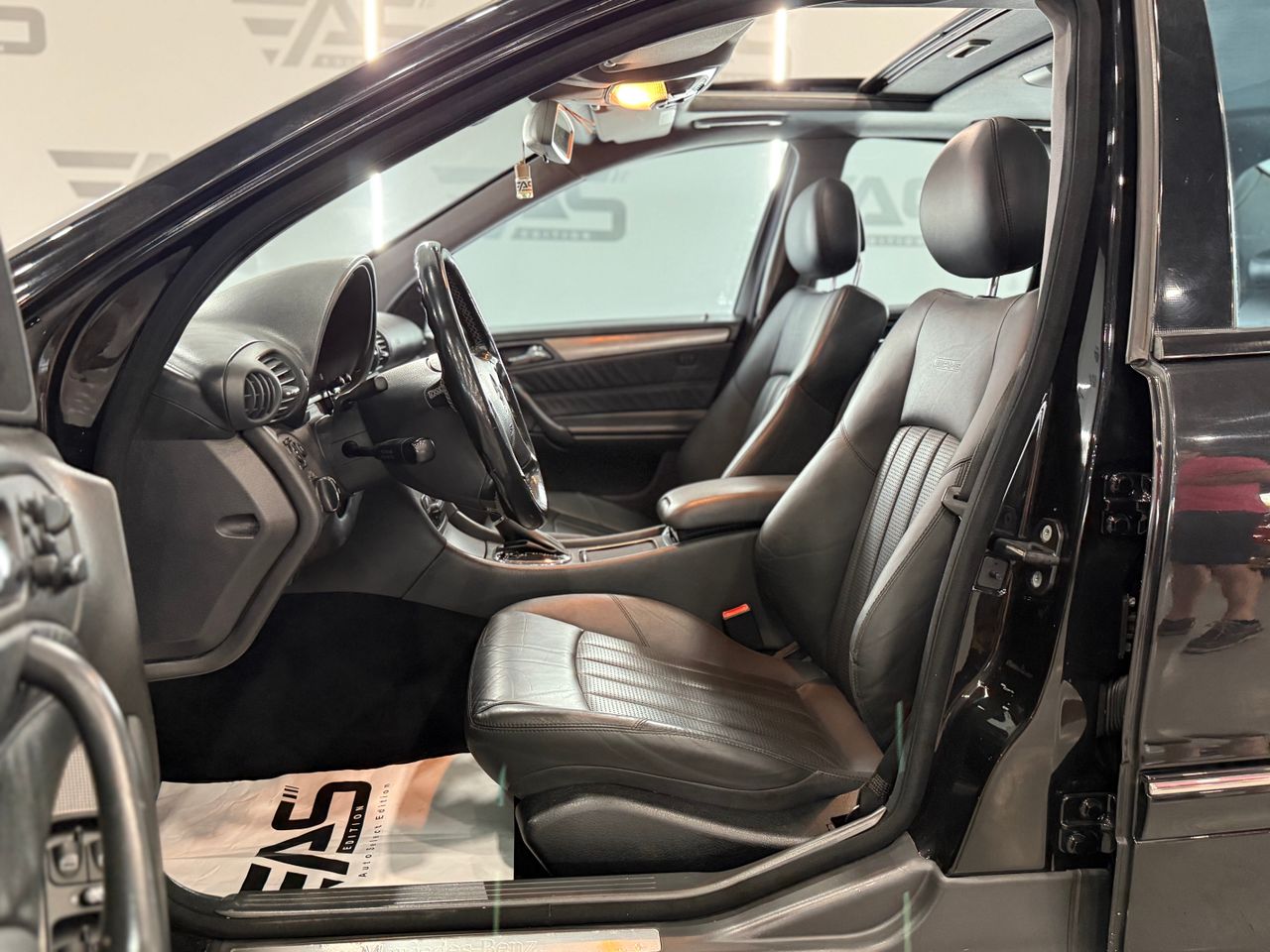 Imagen 136 del Mercedes Clase C en Auto Select Edition, Figueres