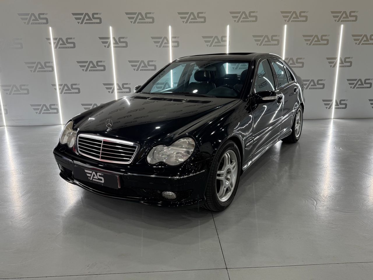 Mercedes Clase C C 32 K AMG – Automático